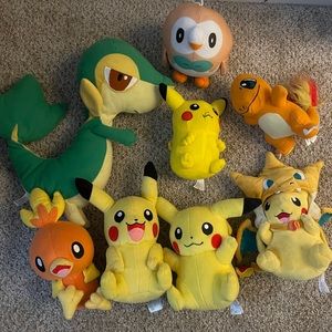 Big Pokémon plush lot